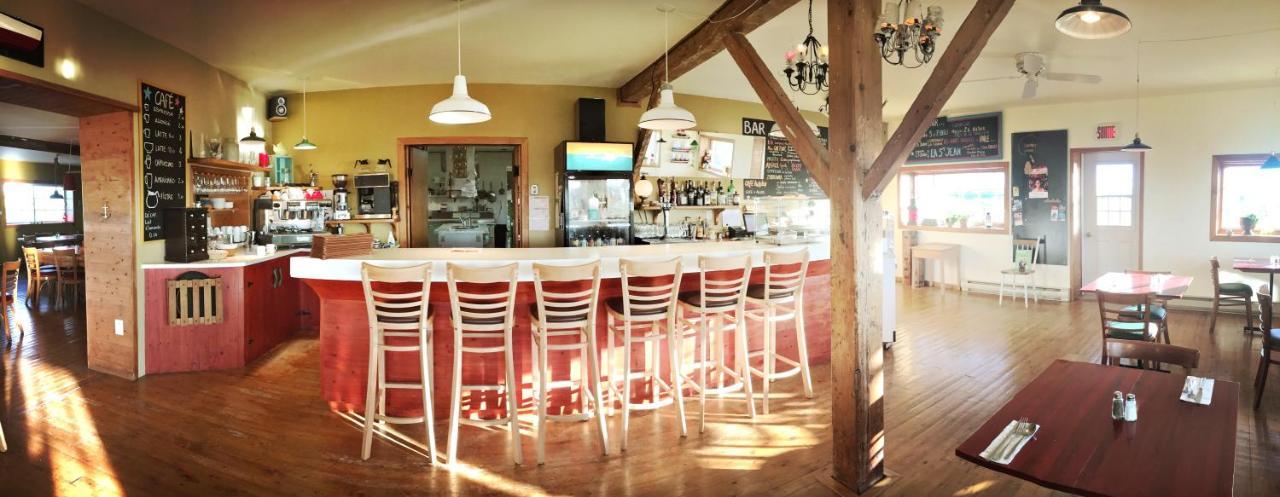 Auberge Cafe Acadien Bonaventure Exterior foto